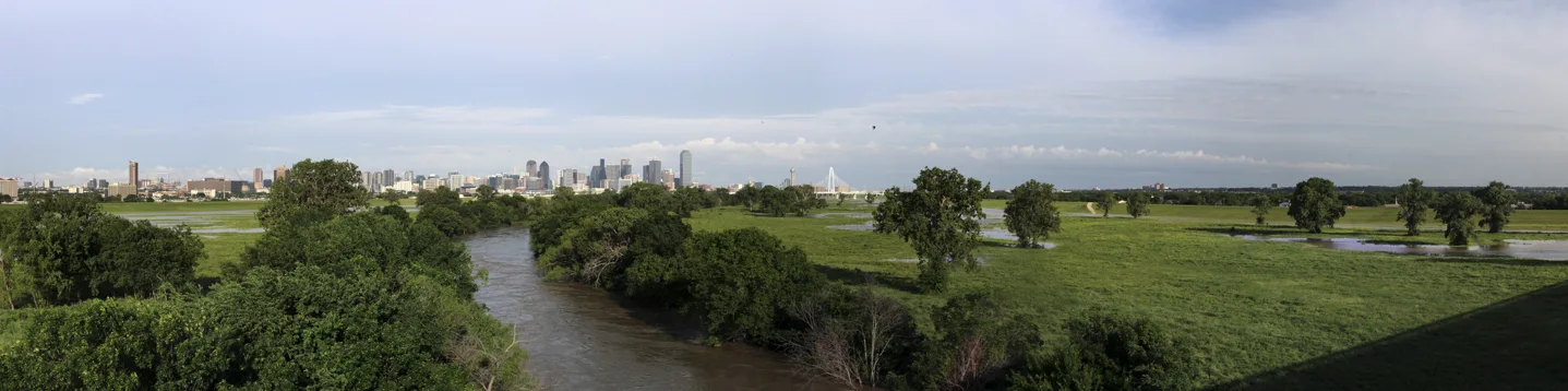 Dallas skyline overlooking the Trinity River; regional setting